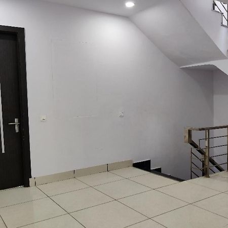 Oyo Hotel Laksh Kurukshetra Luaran gambar