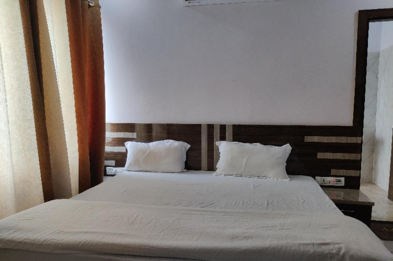 Oyo Hotel Laksh Kurukshetra Luaran gambar