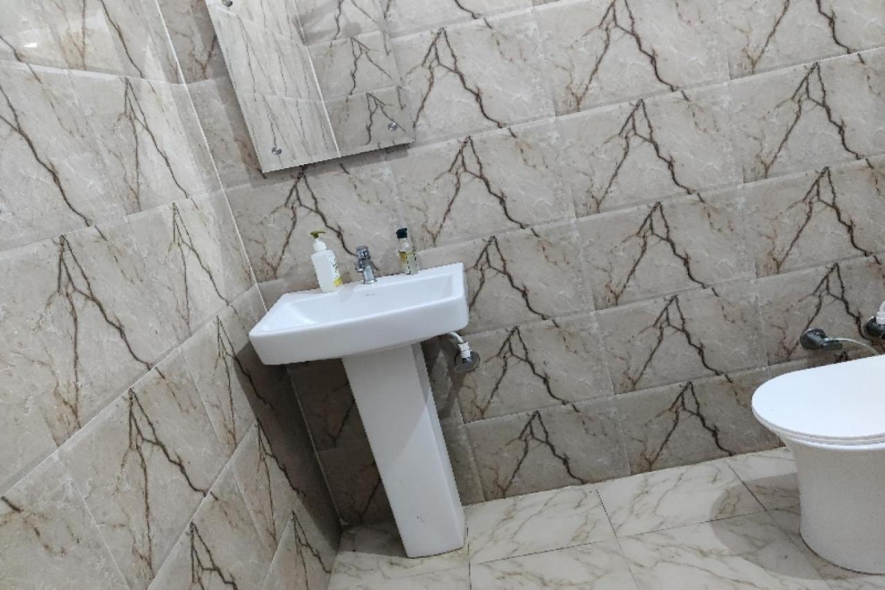 Oyo Hotel Laksh Kurukshetra Luaran gambar